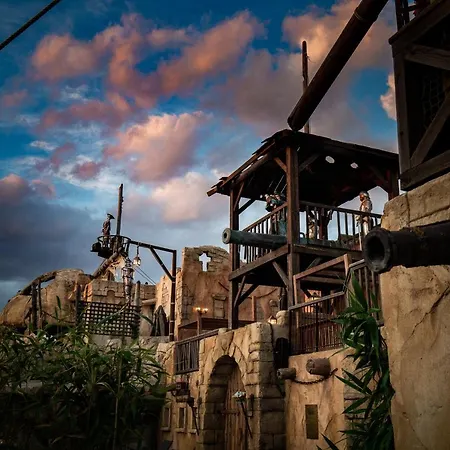 Отель Pirates World 5*