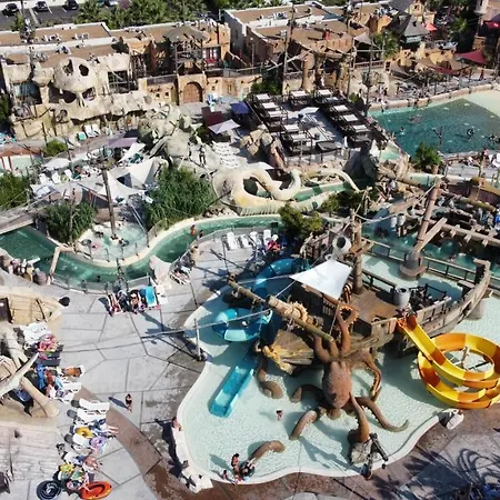 Pirates World Hotell