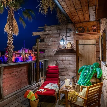 Pirates World Szálloda 5*